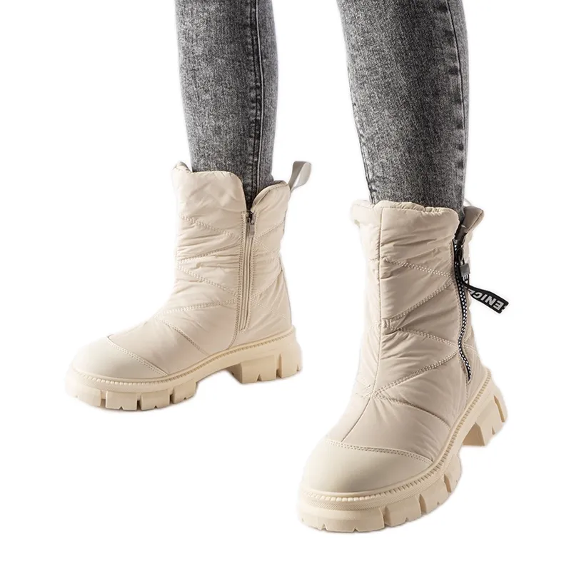 Beige insulated quilted Antonina snow boots