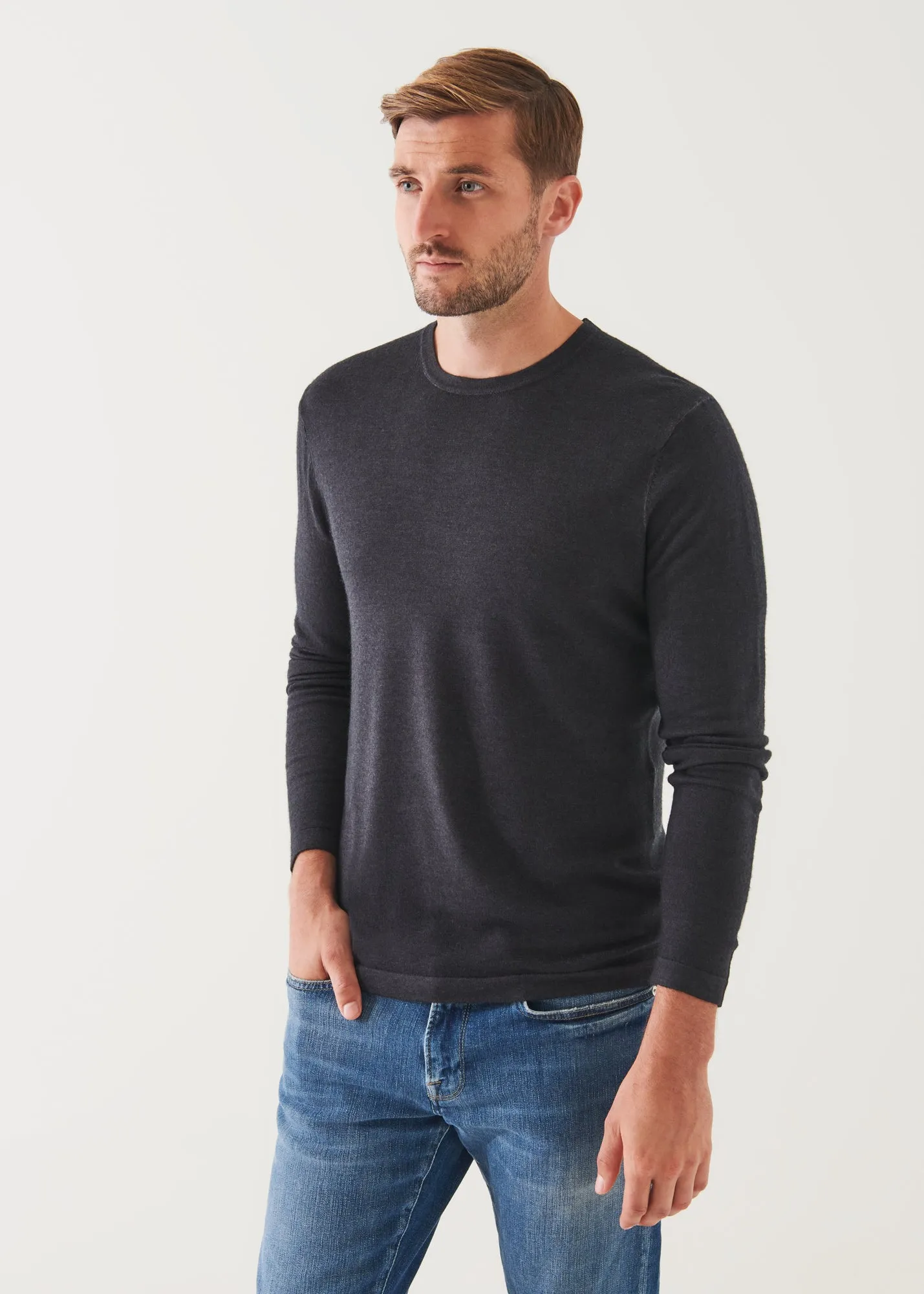 EXTRA-FINE MERINO VINTAGE WASH CREWNECK