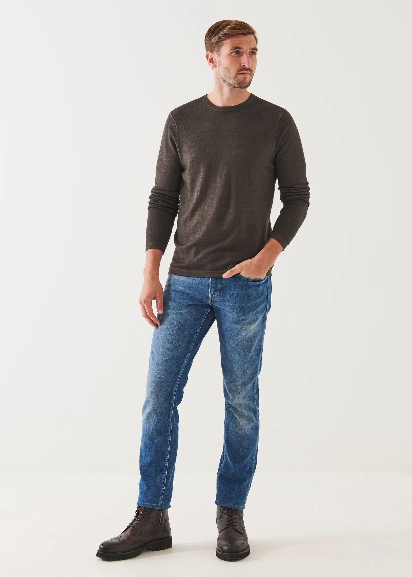 EXTRA-FINE MERINO VINTAGE WASH CREWNECK