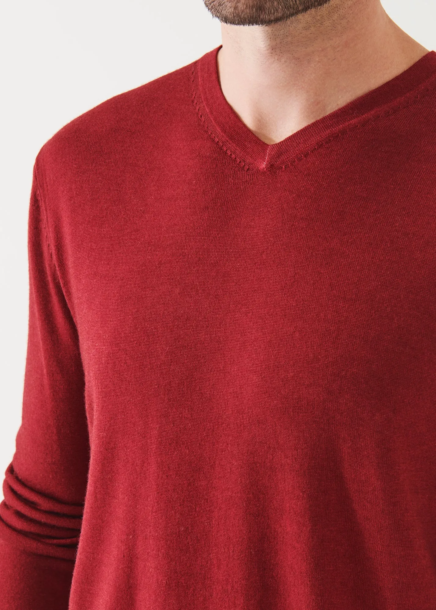 EXTRA-FINE MERINO VINTAGE WASH V-NECK