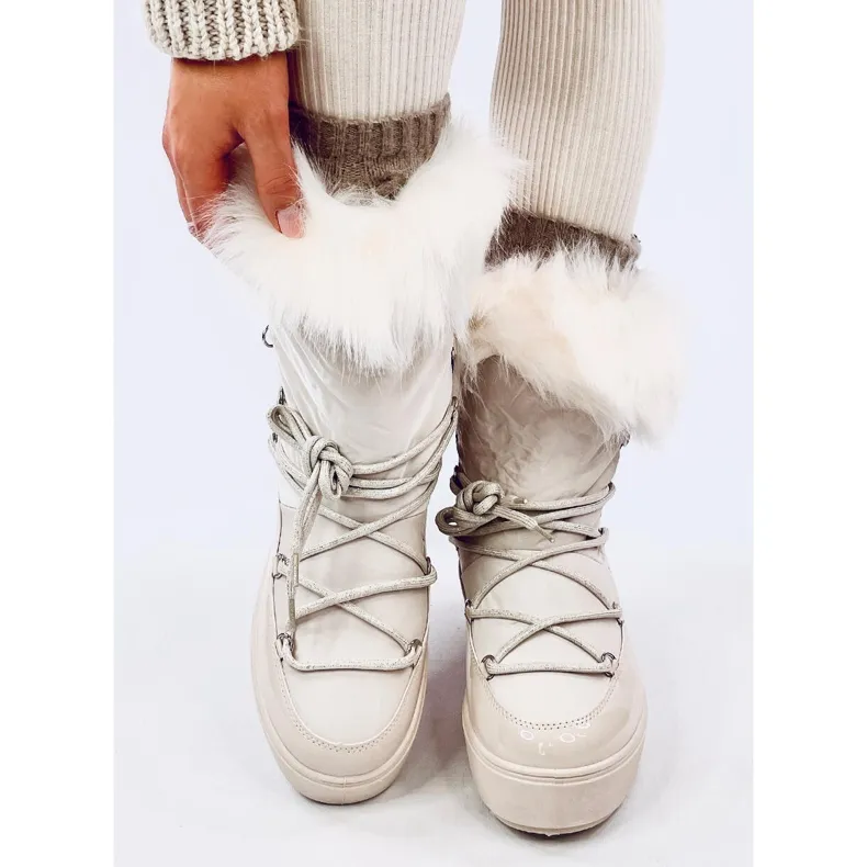 Kendals Beige fur snow boots