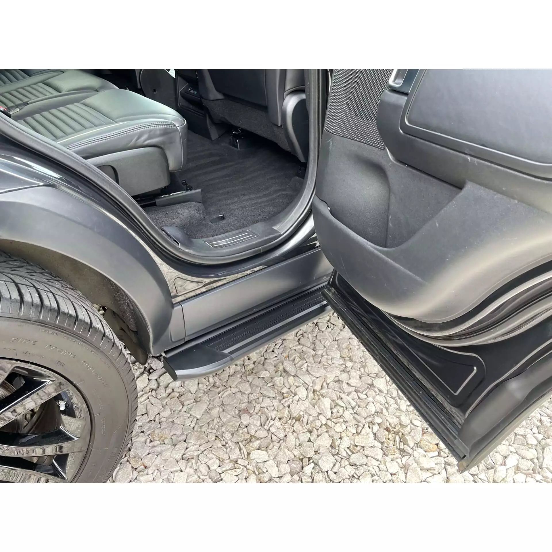 Puma Side Steps Running Boards for Land Rover Discovery 5 2017+